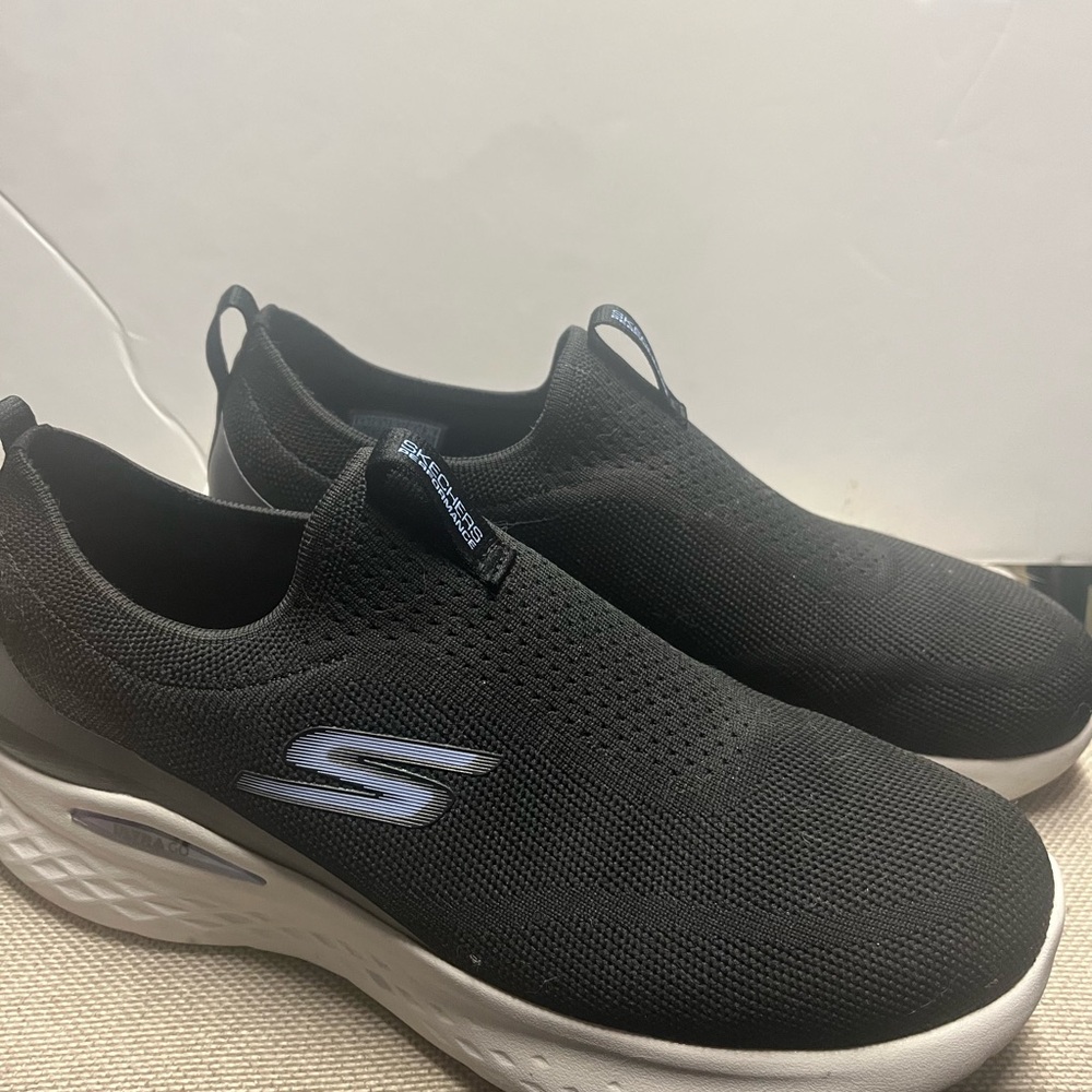 Skechers Ultra Go Women’s Running Shoes - Like New